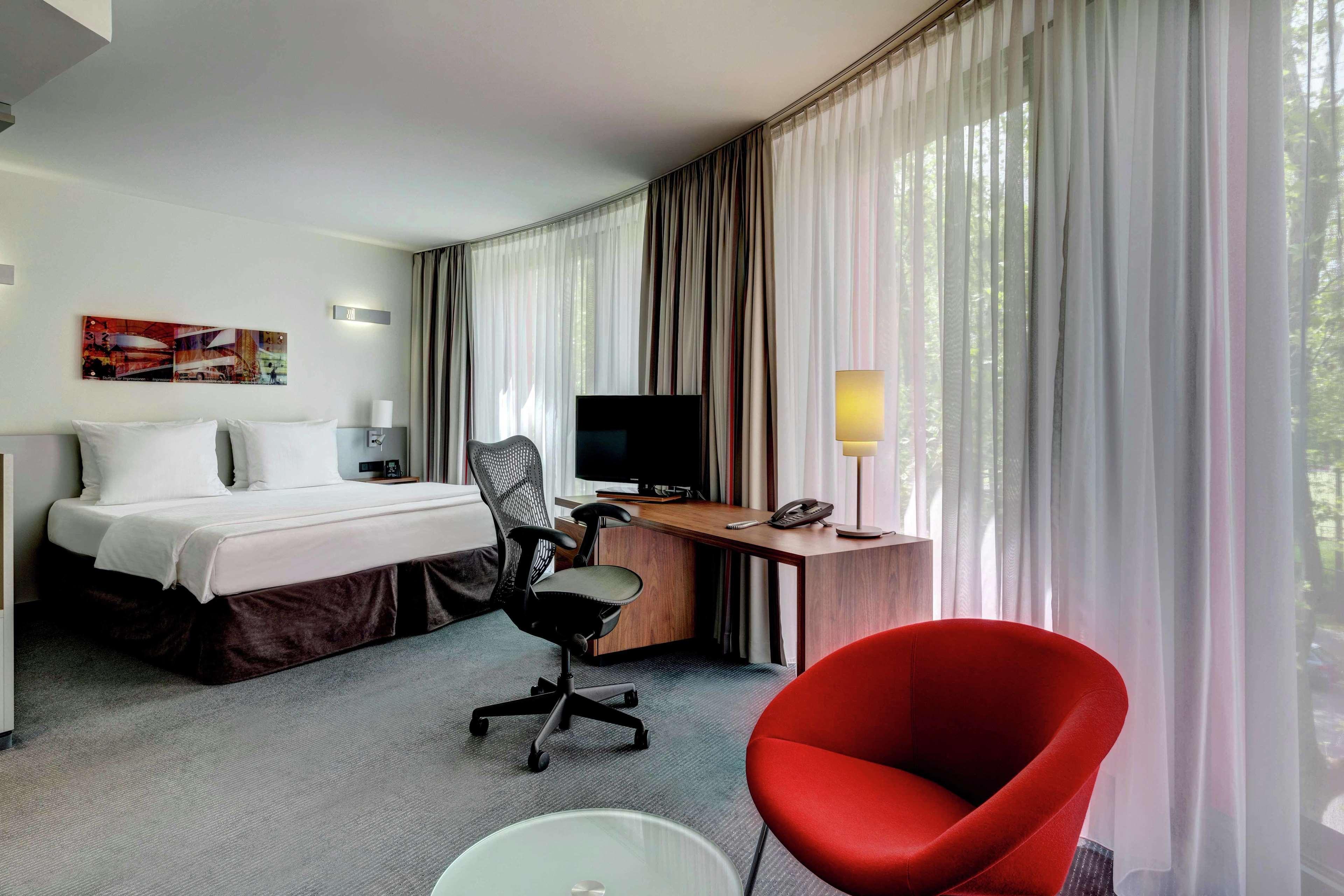 Hilton Garden Neckarpark Hotel Stuttgart