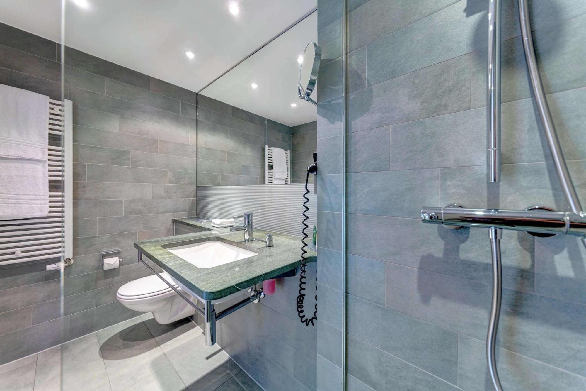 Hilton Garden Neckarpark Hotel Stuttgart