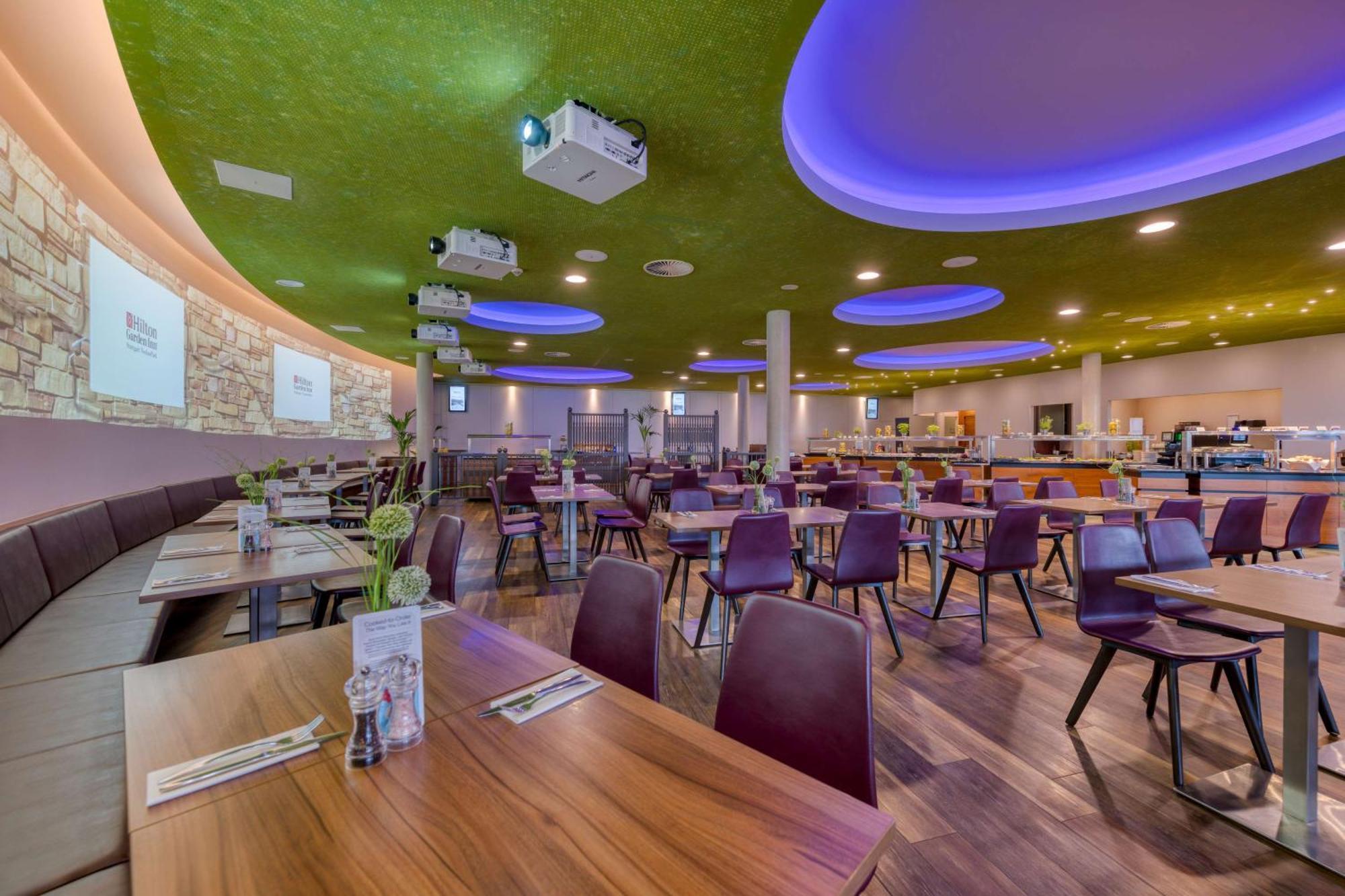 Hotel Hilton Garden Neckarpark 4*