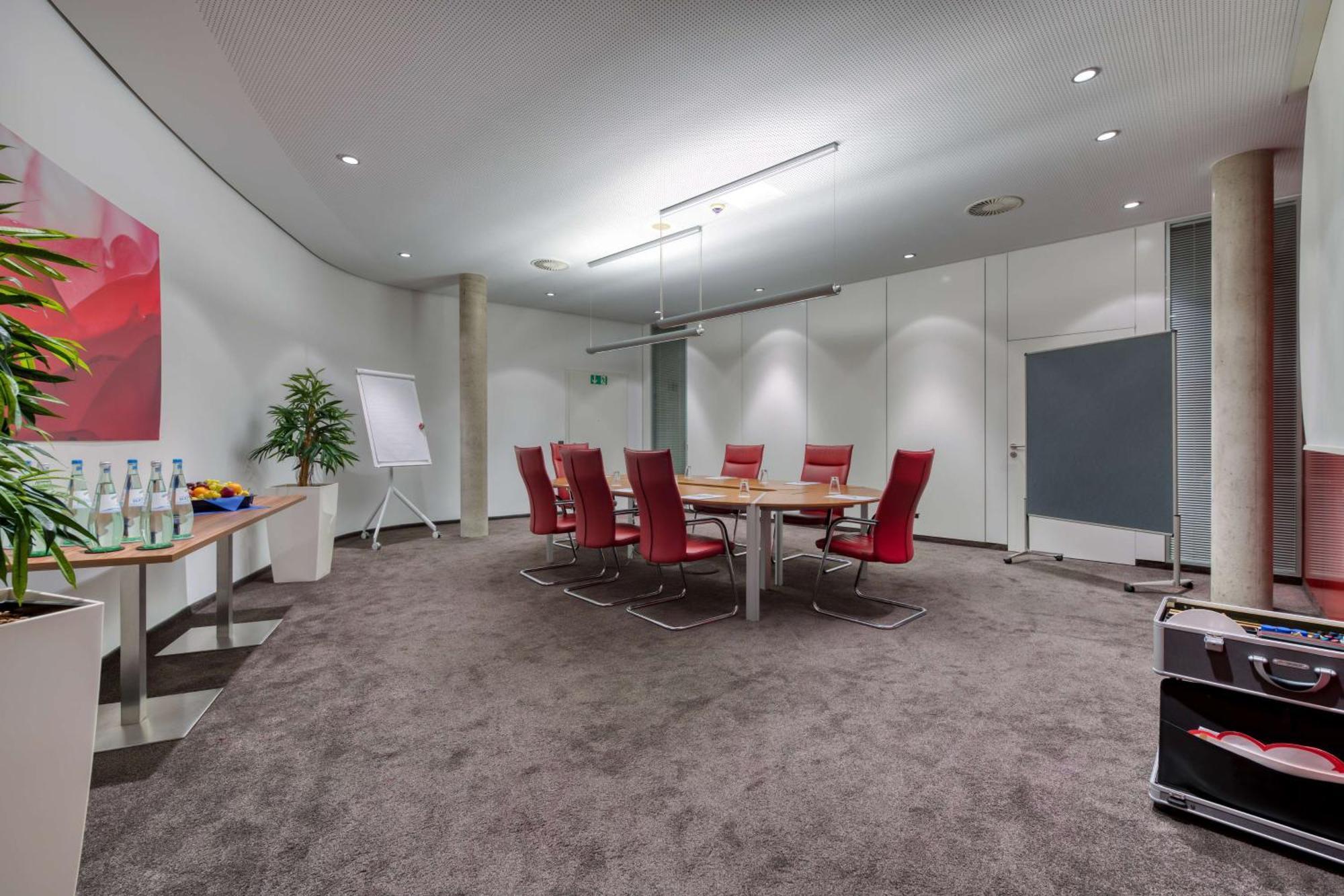 Hilton Garden Neckarpark Hotel Stuttgart