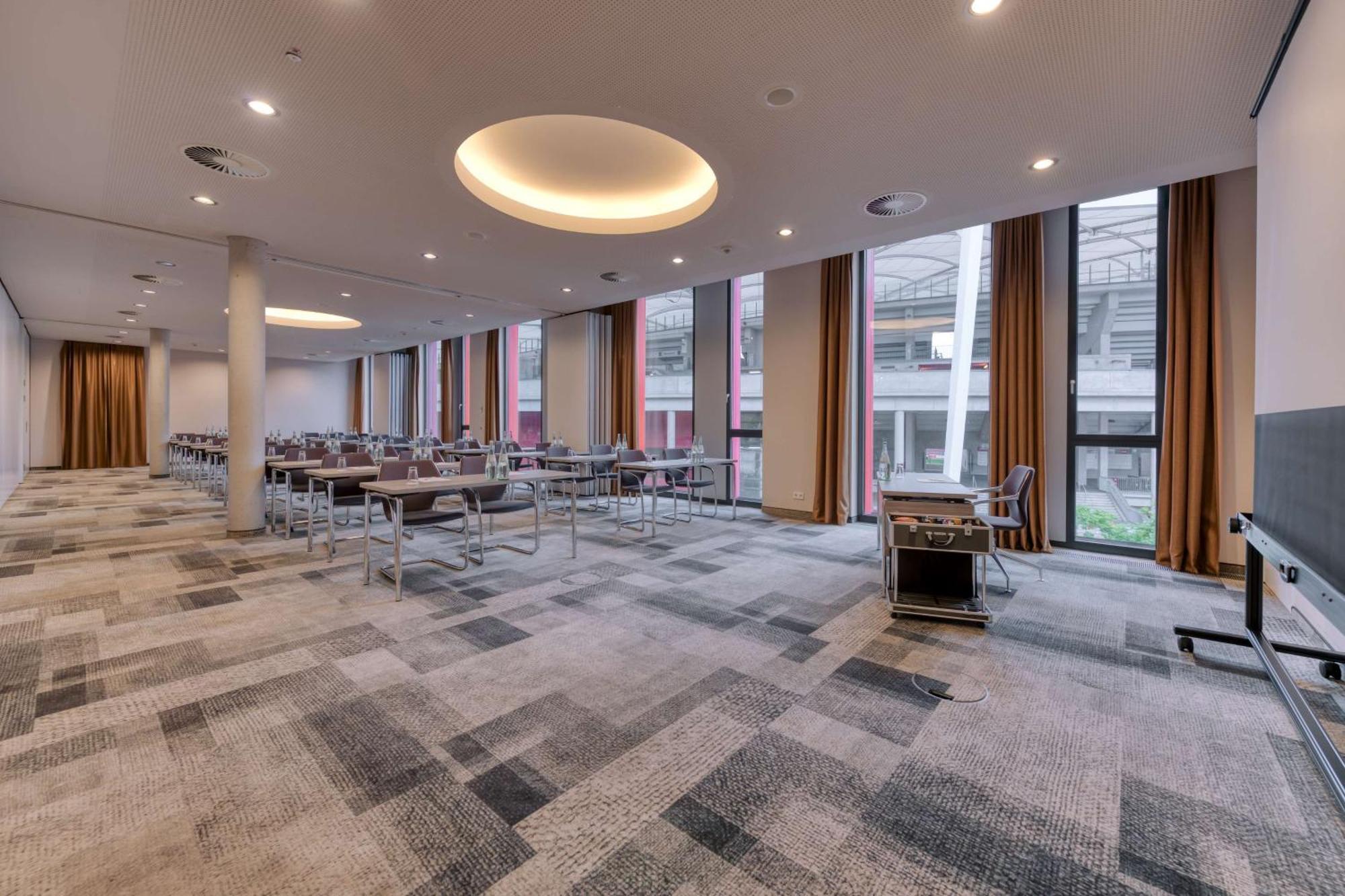 Hilton Garden Neckarpark Stuttgart