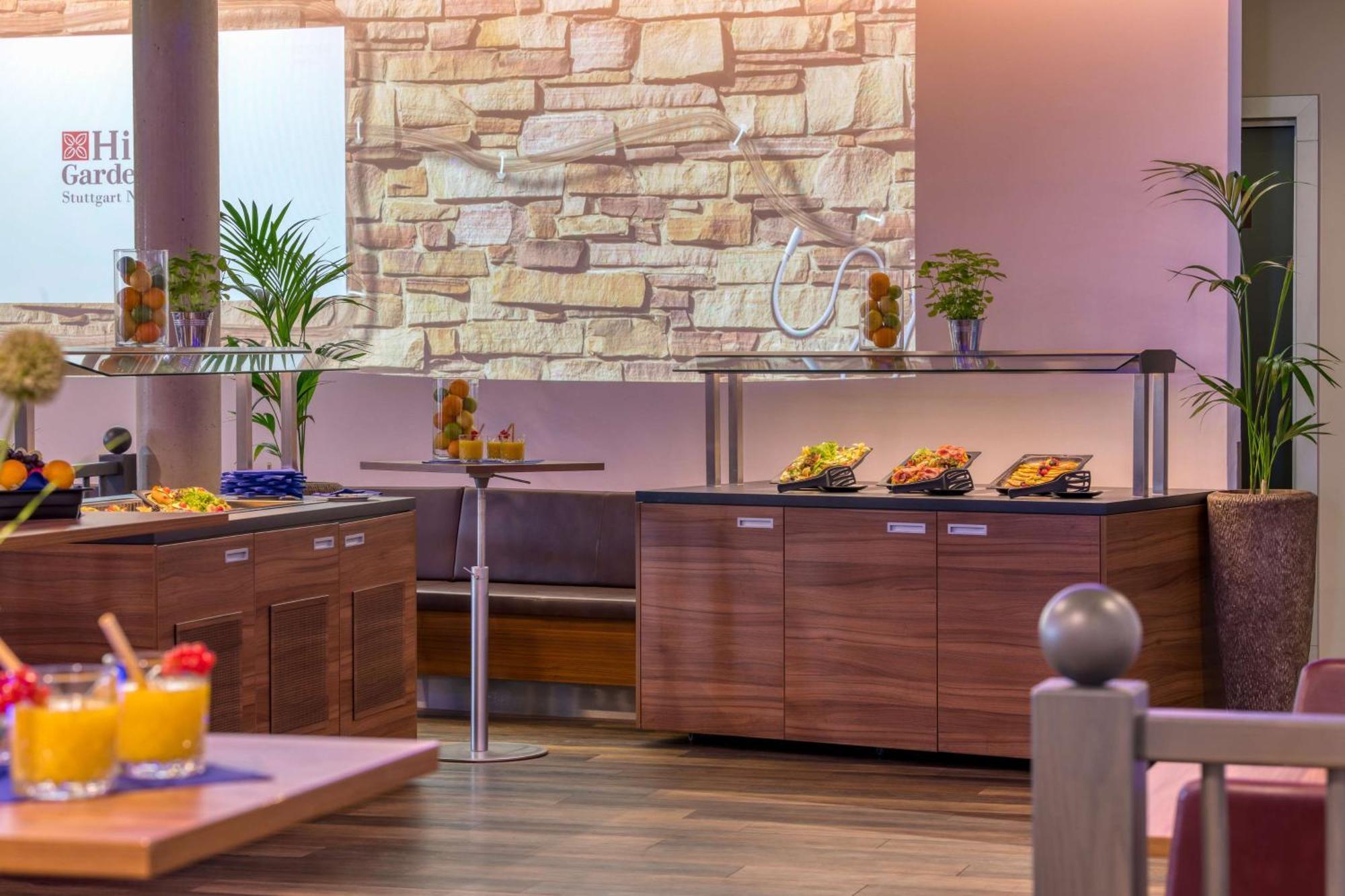 Hilton Garden Neckarpark 4* Stuttgart