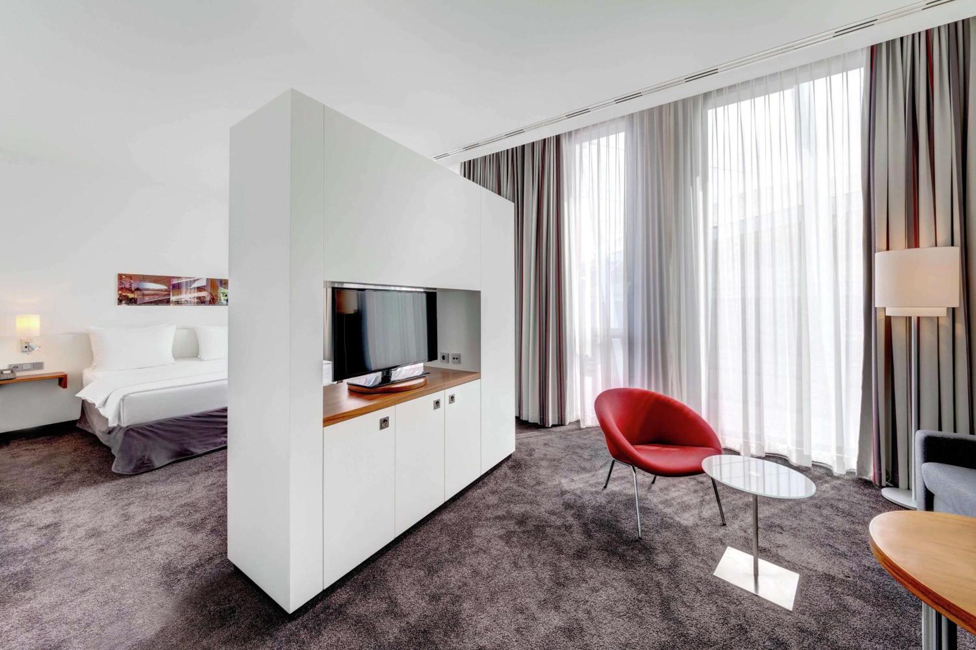 Hilton Garden Neckarpark Stuttgart