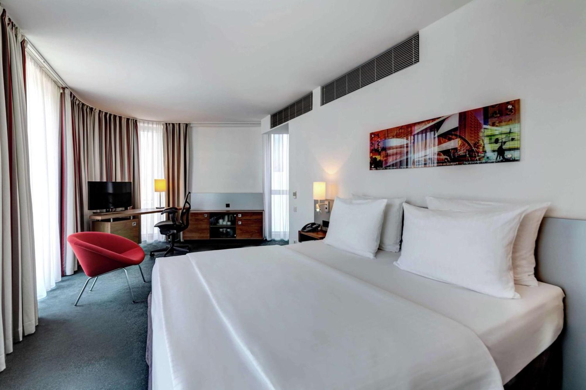 Hilton Garden Neckarpark 4* Stuttgart